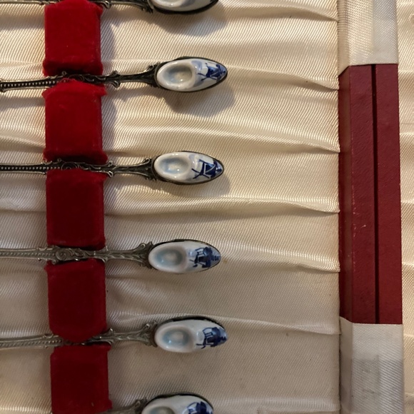 Collector Spoons from Holland/Nederland's - Picture 2 of 16